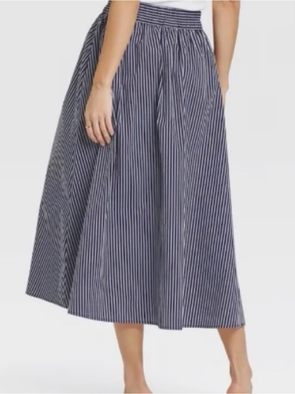 A new day Gray and navy striped A-line mid skirt women’s size S